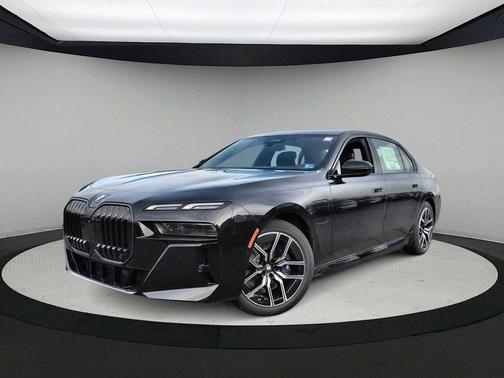 2026 BMW 750e xDrive