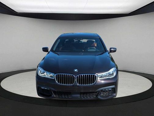2018 BMW 750 i xDrive
