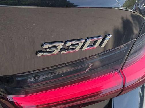 2025 BMW 330 i xDrive