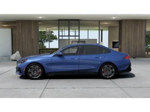 2026 BMW 530 i xDrive