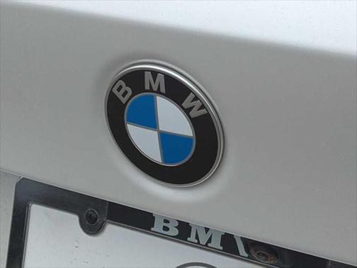 2025 BMW 330 i xDrive