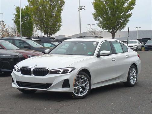 2025 BMW 330 i xDrive