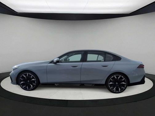 2025 BMW i5 xDrive40