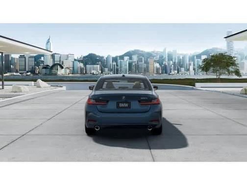 2025 BMW 330 i xDrive
