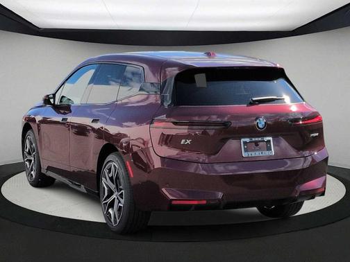 2026 BMW iX xDrive45