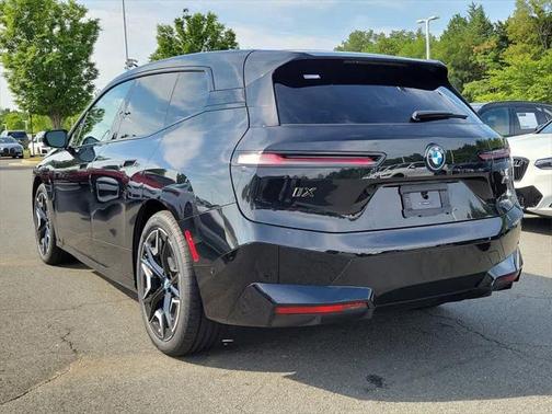 2025 BMW iX M60