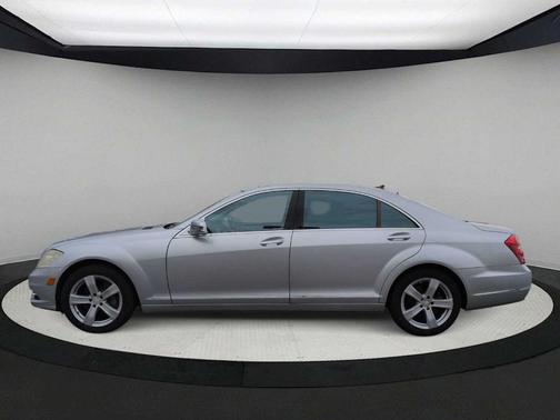 2010 Mercedes-Benz S-Class S 550 4MATIC