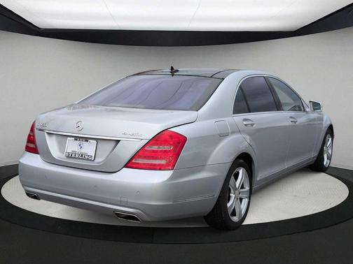 2010 Mercedes-Benz S-Class S 550 4MATIC