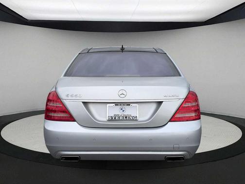 2010 Mercedes-Benz S-Class S 550 4MATIC