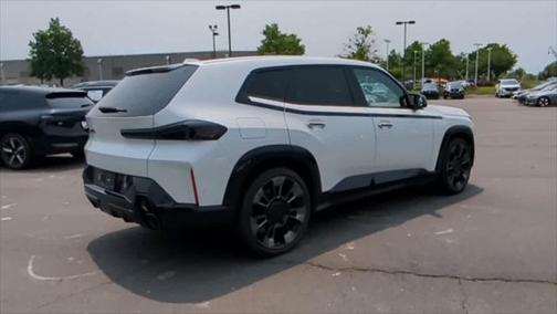 2023 BMW XM Base