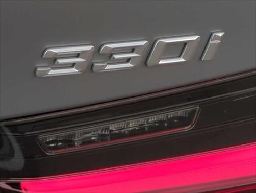 2024 BMW 330 i xDrive
