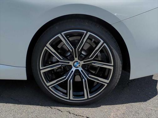 2024 BMW 230 i xDrive