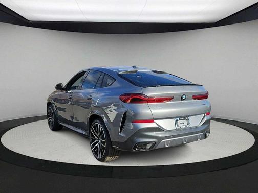 2026 BMW X6 xDrive40i