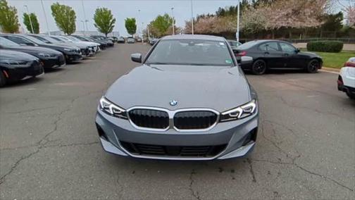 2025 BMW 330 i xDrive