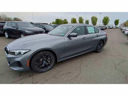 2025 BMW 330 i xDrive