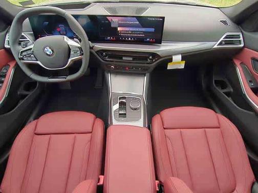 2025 BMW 330 i xDrive