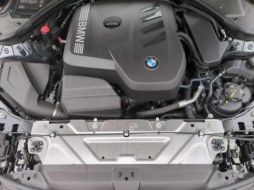 2025 BMW 330 i xDrive