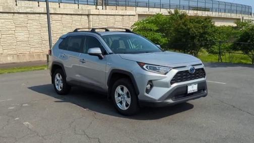 2020 Toyota RAV4 Hybrid XLE