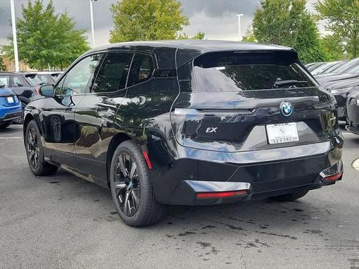 2025 BMW iX xDrive50