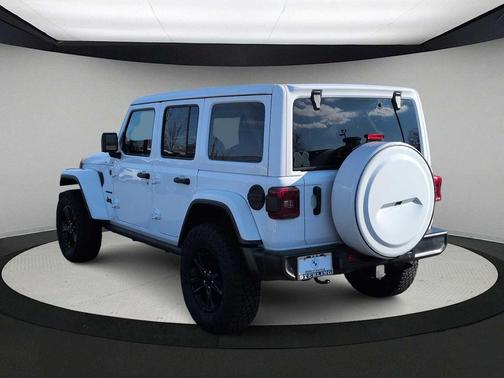 2021 Jeep Wrangler Unlimited Sahara Altitude
