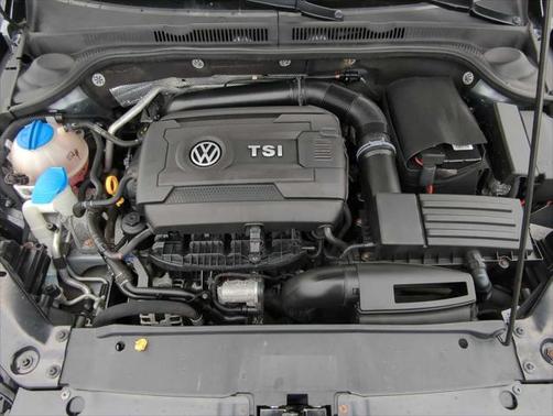 2015 Volkswagen Jetta Auto SE w/Connectivity