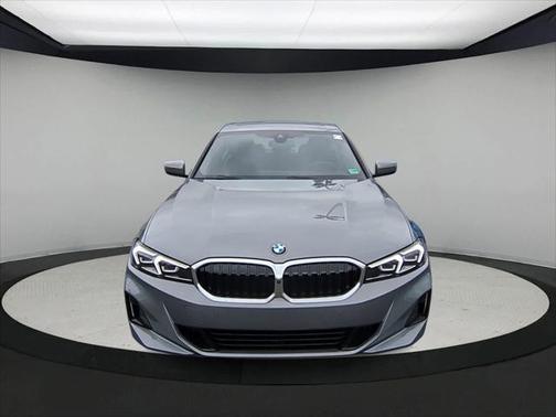 2025 BMW 330 i xDrive