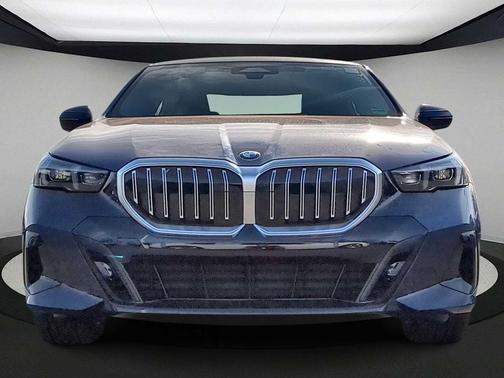 2026 BMW 530 i xDrive
