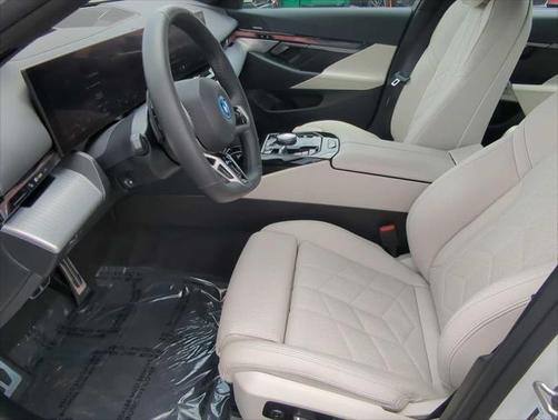 2024 BMW i5 eDrive40