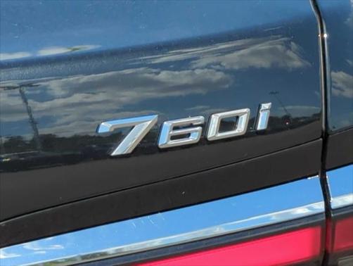 2025 BMW 760 760i xDrive