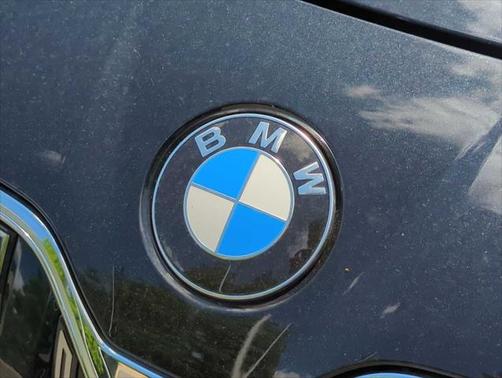 2025 BMW 760 760i xDrive
