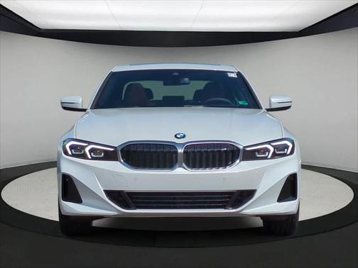 2025 BMW 330 i xDrive
