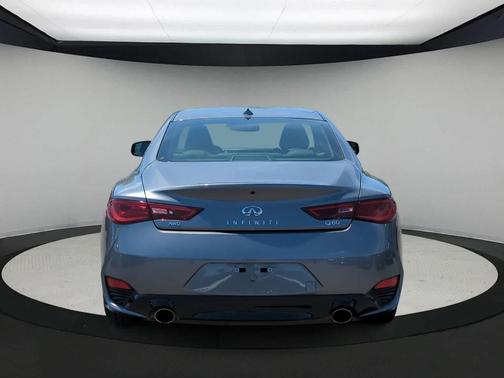 2022 INFINITI Q60 LUXE