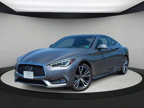 2022 INFINITI Q60 LUXE