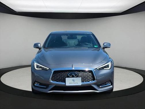 2022 INFINITI Q60 LUXE