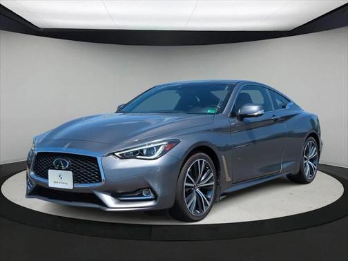2022 INFINITI Q60 LUXE