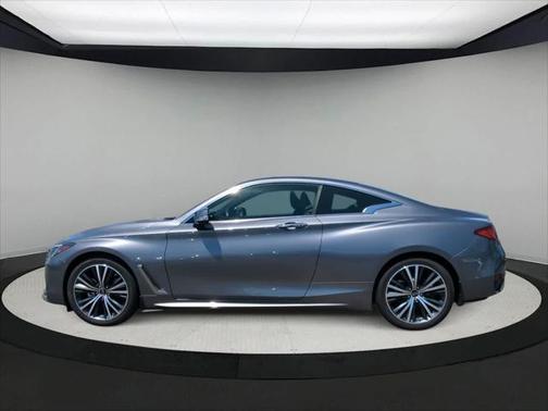 2022 INFINITI Q60 LUXE