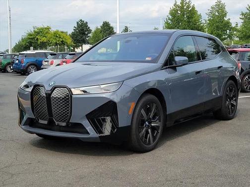 2025 BMW iX xDrive50