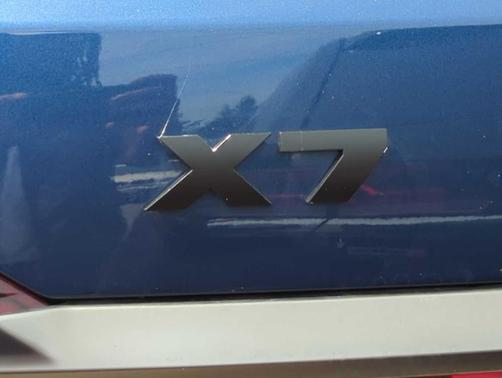 2021 BMW X7 M50i