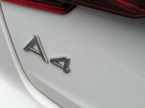 2018 Audi A4 2.0T Premium Plus