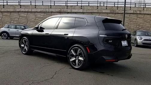 2025 BMW iX xDrive50