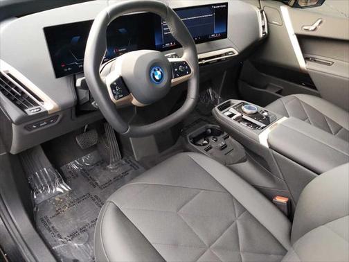 2025 BMW iX xDrive50