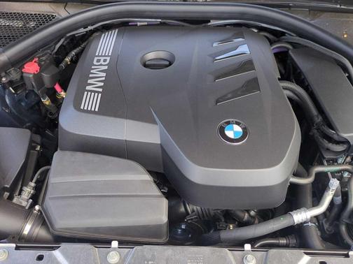 2025 BMW 330 i xDrive