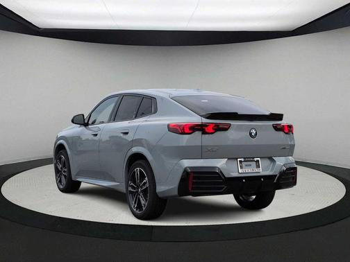 Gray Metallic 2026 BMW X2 xDrive28i