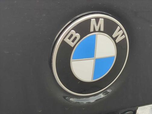 2025 BMW 330 i xDrive