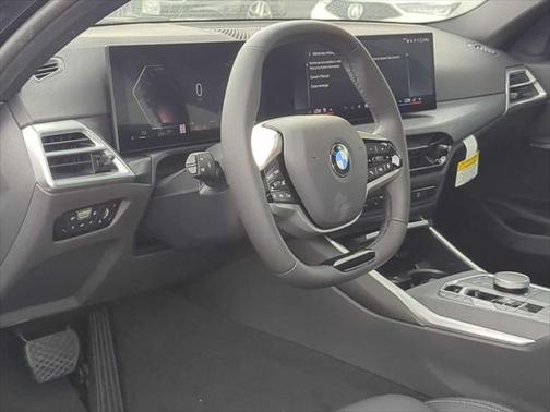 2025 BMW 330 i xDrive