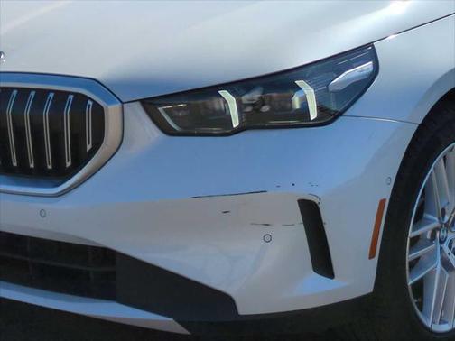 2024 BMW 530 i xDrive