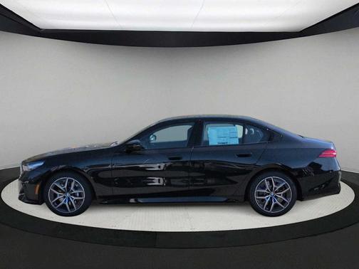 2025 BMW i5 M60