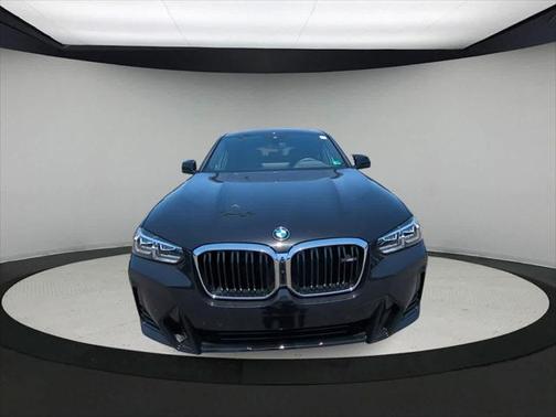 2025 BMW X4 M40i