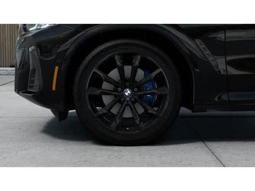 2025 BMW X4 M40i