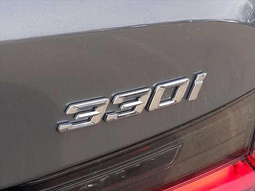 2025 BMW 330 i xDrive